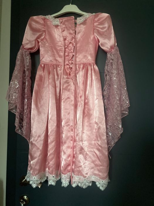 Детска розова рокля