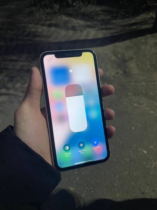 продам срочно Айфон 11 64gb с документами
