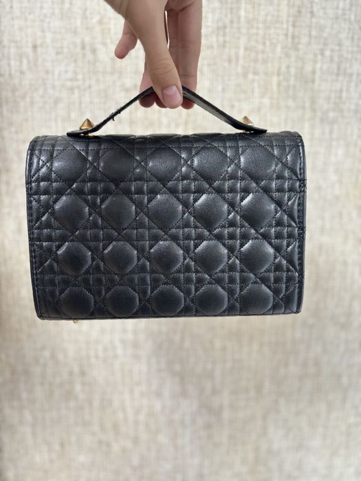 Чанта Dior mini d