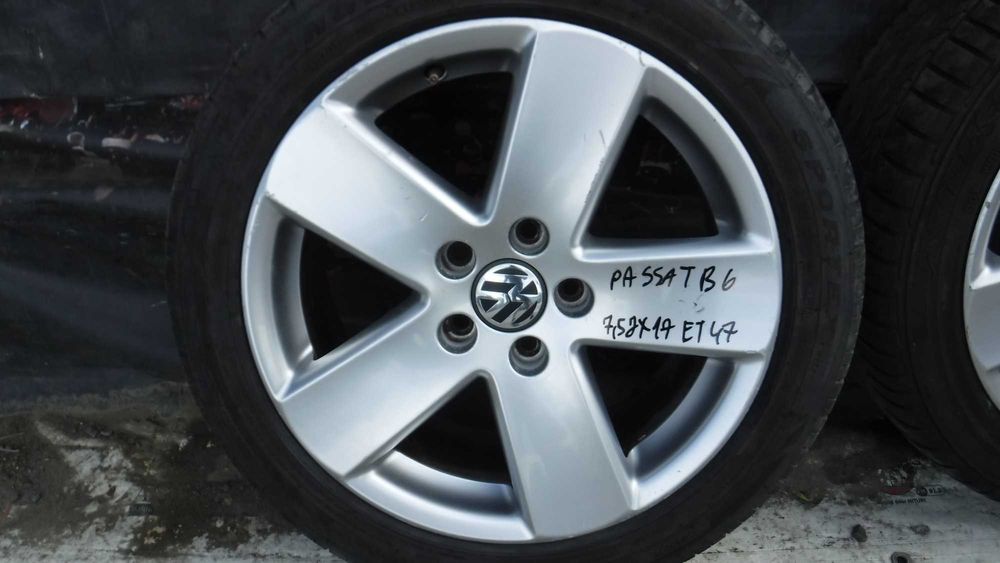 Jante Passaat B6 CC  235 45 17 vara Bridgestone Potenza