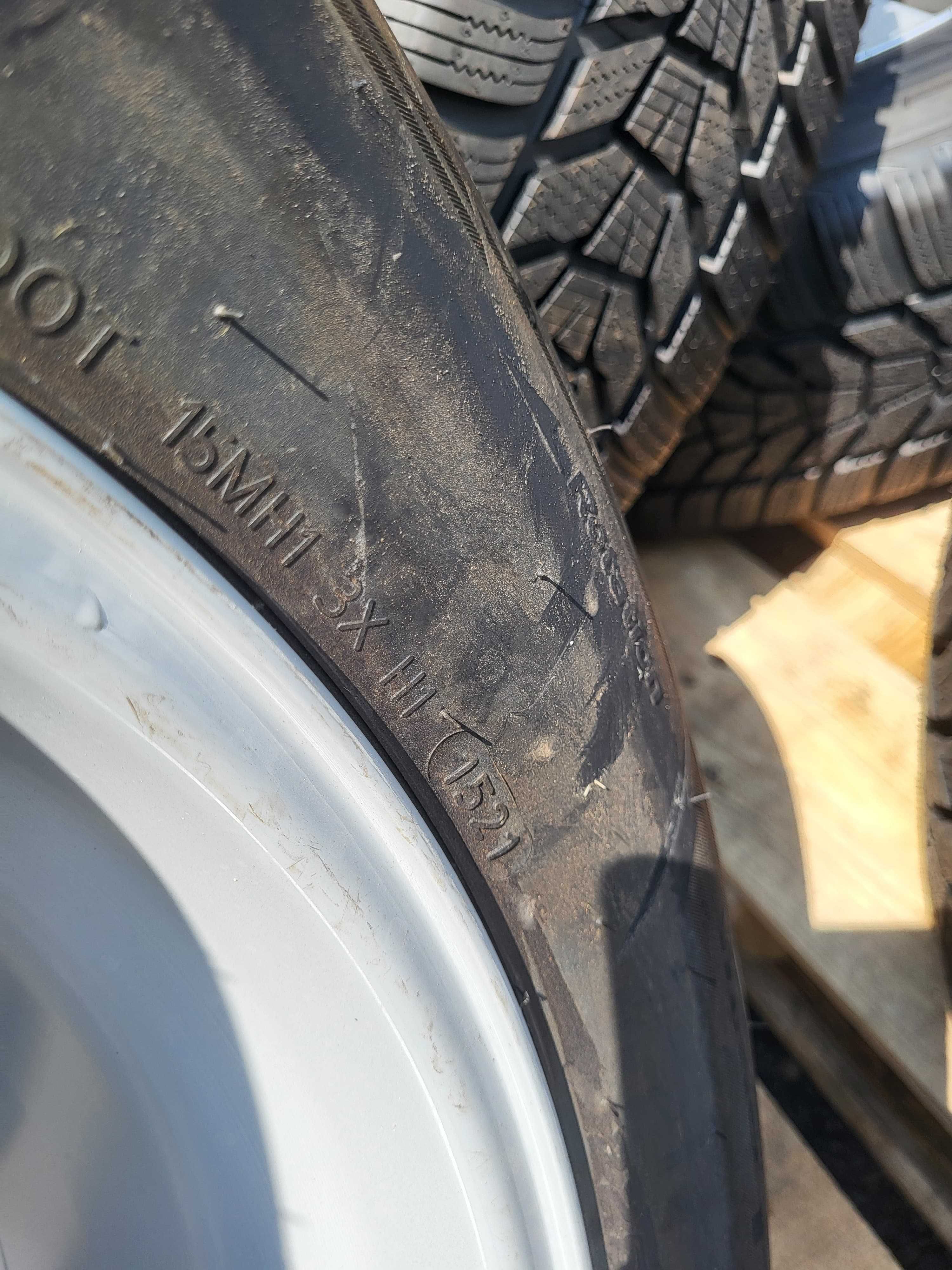 Зимни гуми 225 65 17 HANKOOK Winter Icept Evo3 чисто нови M+S ДОТ 1521