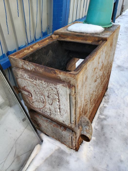 Продам печь чугунную