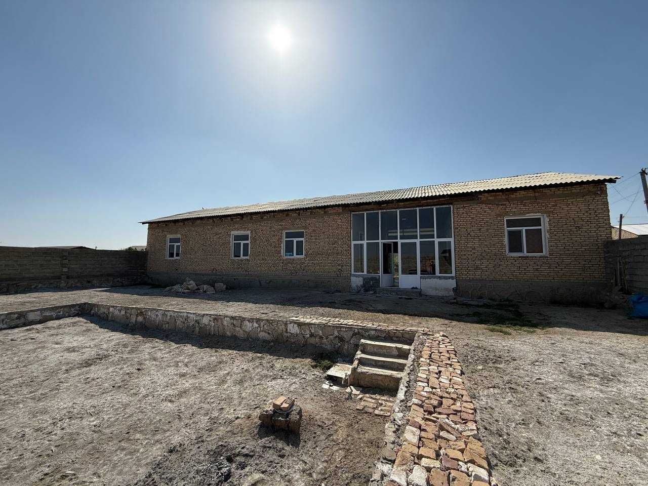 ARZON BÒLDI 
Yashashga tayyor 8 sotiqli hovli sotuvga qoyilyapti.