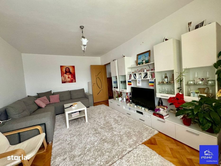 Apartament 3 camere mobilat in Unirii str Gh. Pop de Basesti