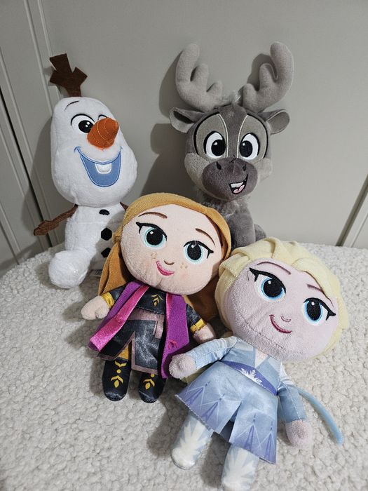 Set plusuri Frozen Elsa, Anna, OLaf, Sven