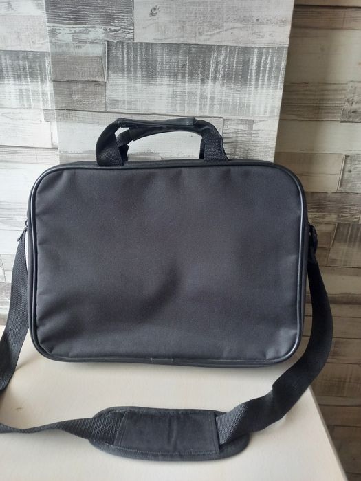 Бизнес чанта за лаптоп/документи