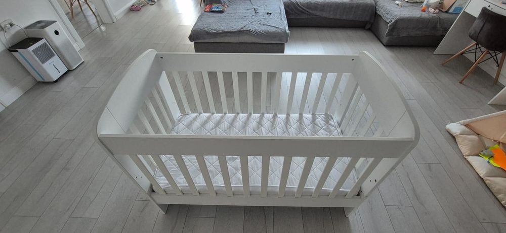 Pătuț bebelus plus saltea de cocos