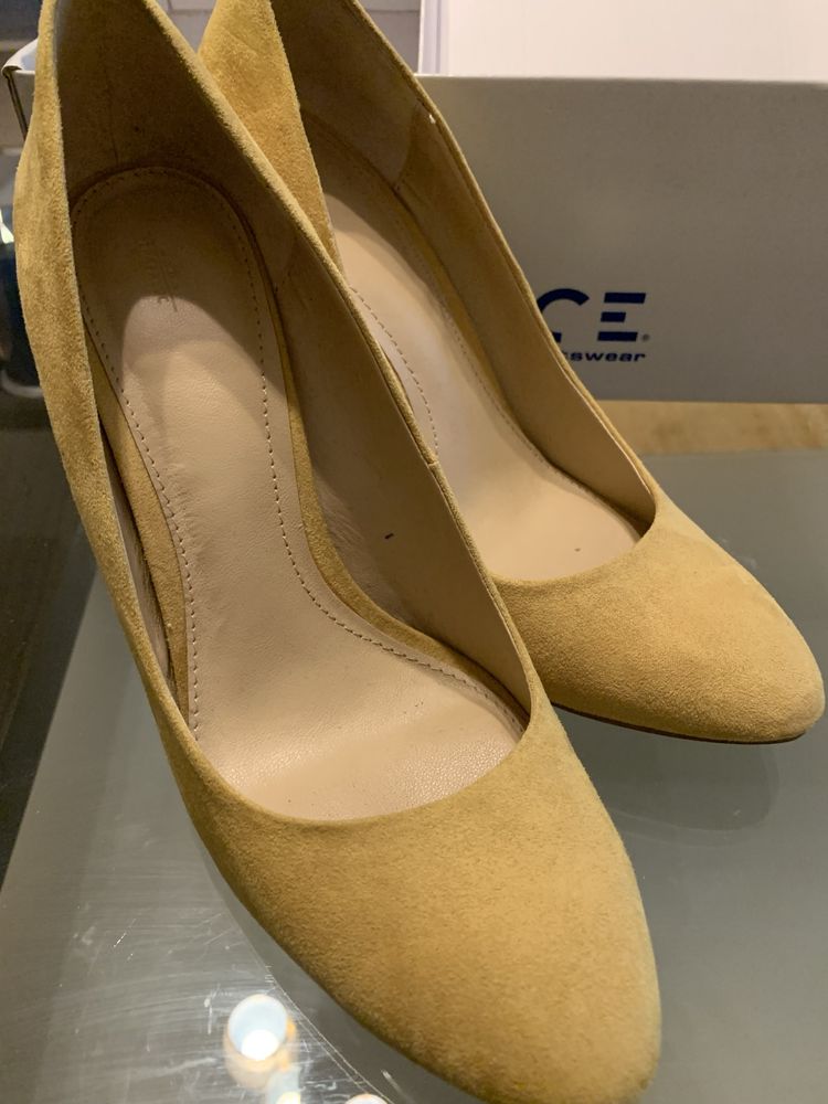 Vand pantofi dama eleganti , 39