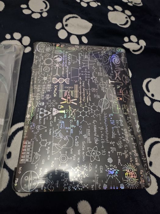 Doua carcase protectie Macbook air 11 cu tastatura protectie fiecare