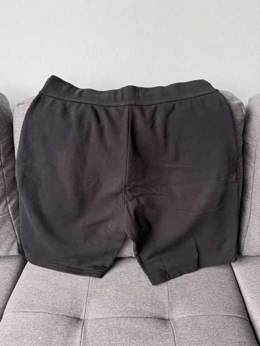 Нови автентични черни мъжки шорти Boss размер L