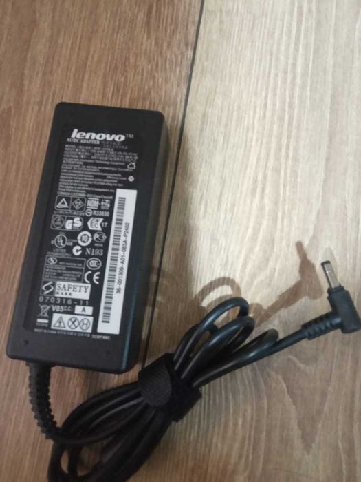 на ноутбук Lenovo зарядка блок питания тонкий разъём 4,0х1,75 65w