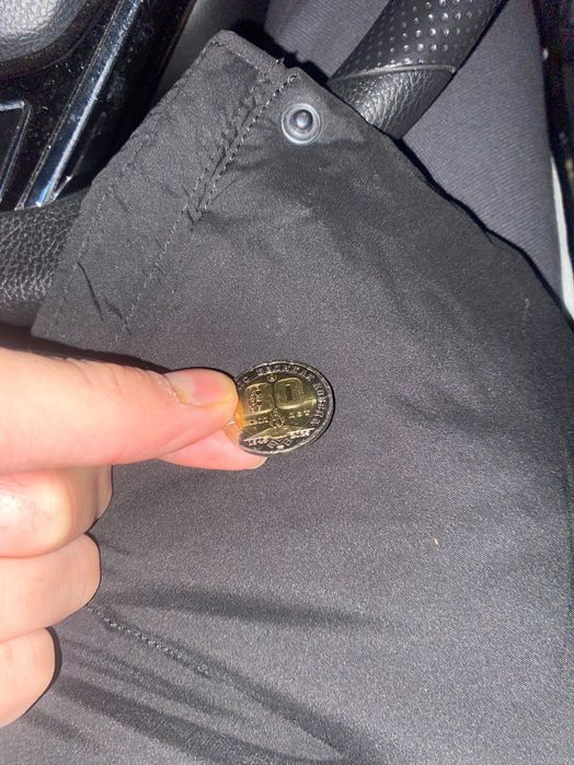 Продам монету 200тг 80лет победы