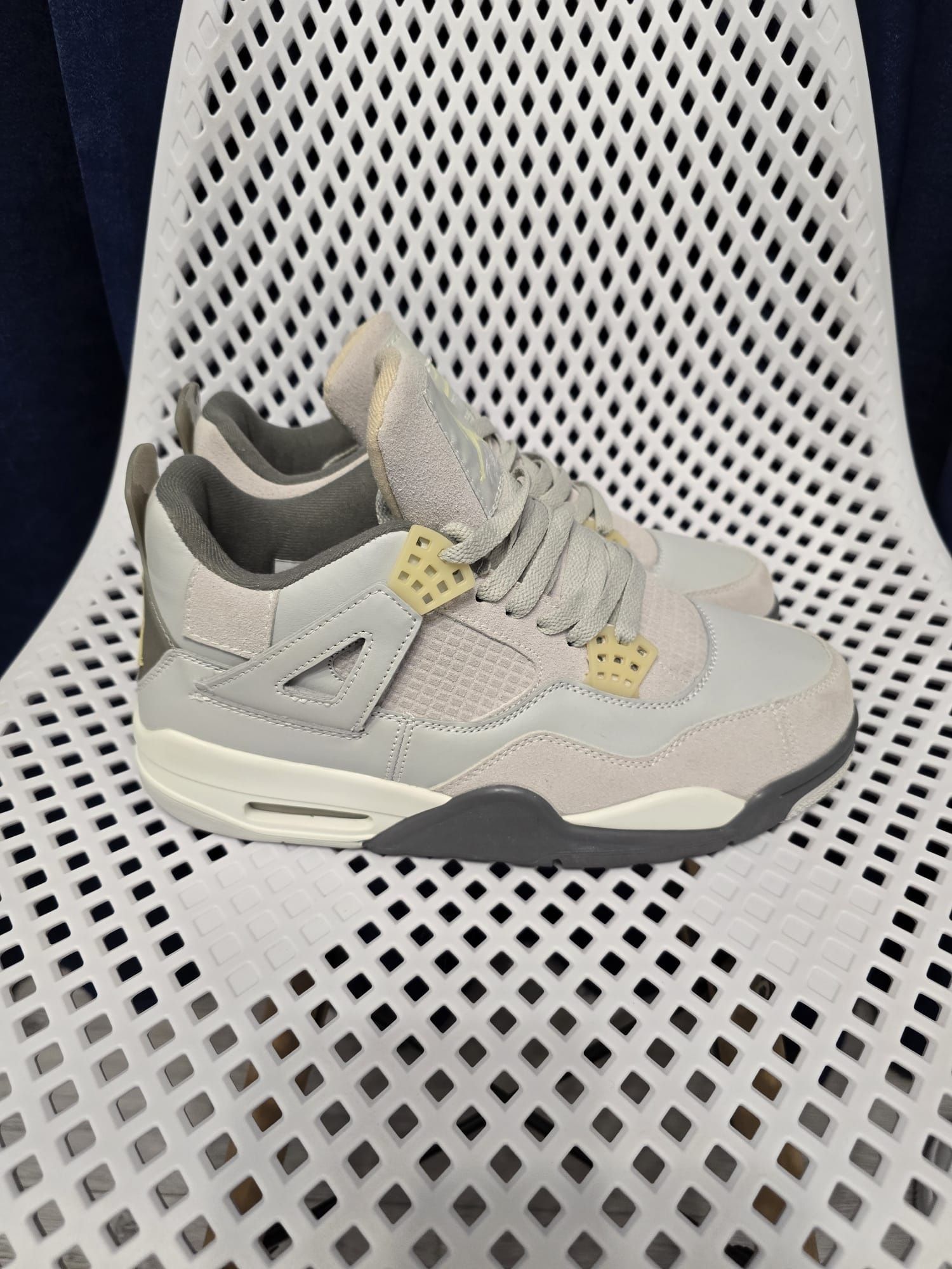 Nike jordan 4 nr 44 int 28 cm preț 450 lei
