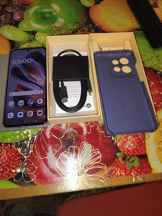 Telefon mobil Motorola Edge 50 Neo, Dual SIM, 256GB, 8GB RAM, 5G