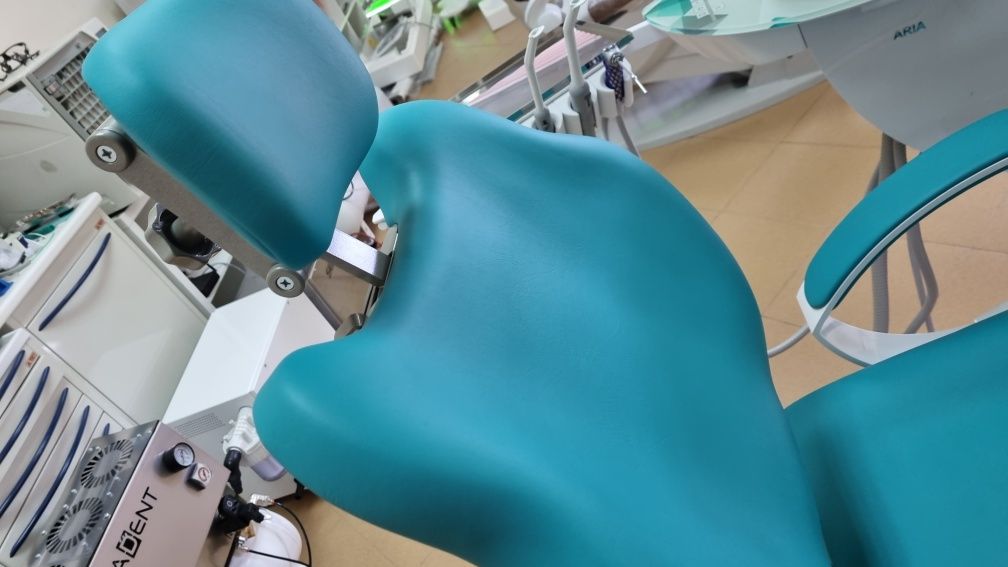 Стоматологичен стол Aria