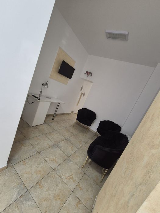 Spatiu Niela Craiovița Noua 70 mp