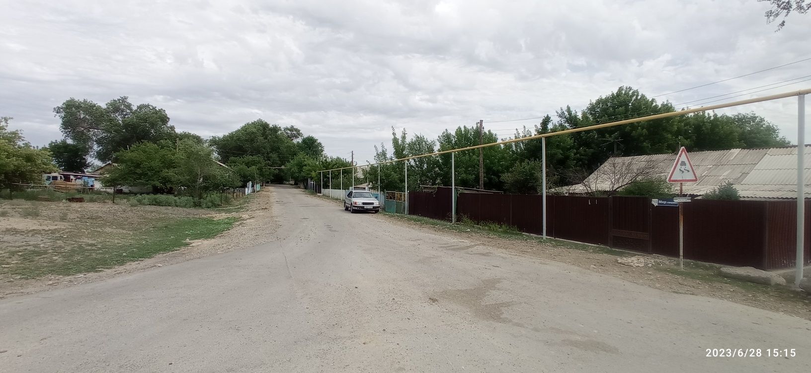 Село Ынтымак Продам дом 3х ком.  кр.кирпичный