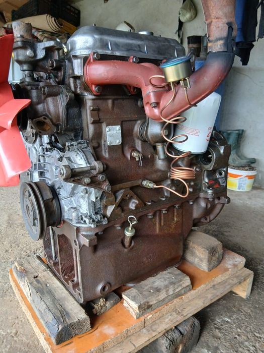 Vând motor tractor u445 sau Fiat