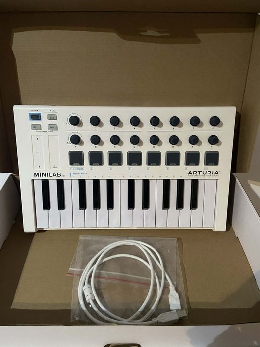 Arturia MiniLab MKII