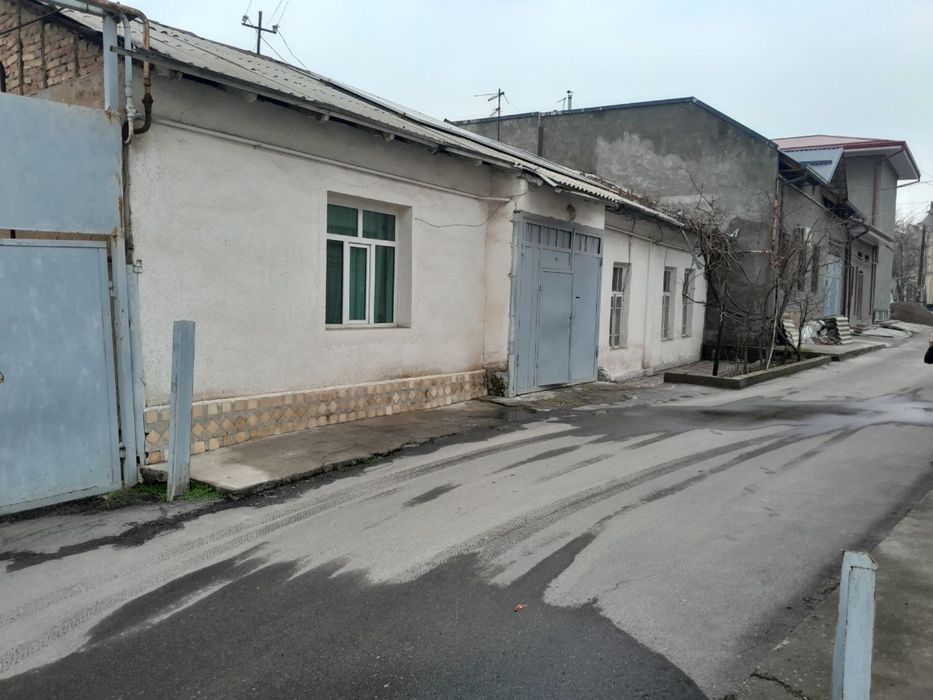 ПРОДАЁТСЯ под  гостиница земля Яккасарайский рай ор т  РАКАТ махалла