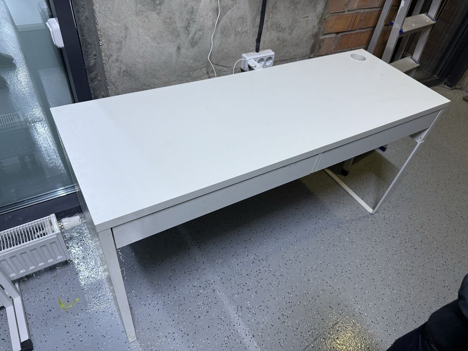 Продам стол рабочий в отличном состоянии