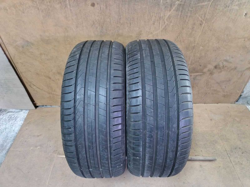 2 Pirelli R19 255/45 Anvelope de vară Dot3322