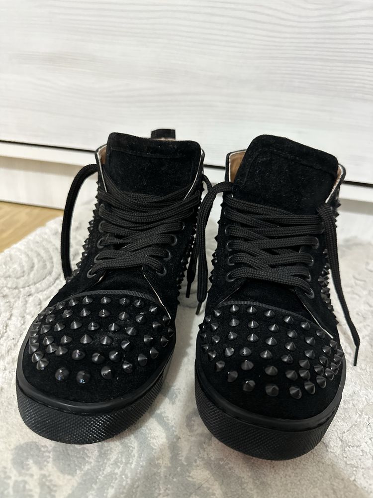 Christian Loubutin Louis Spikes Sneakers