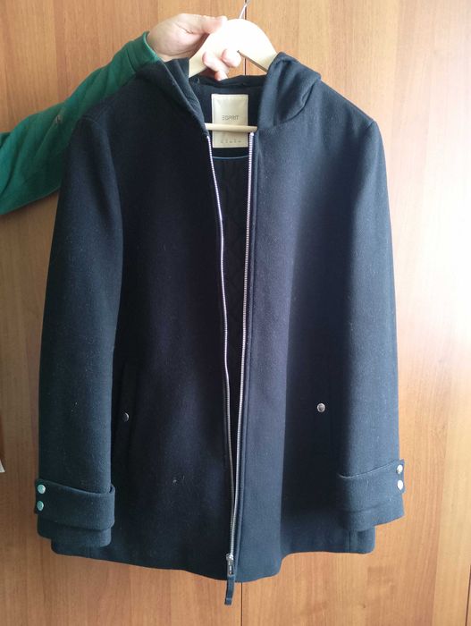 Дамско палто марката Esprit