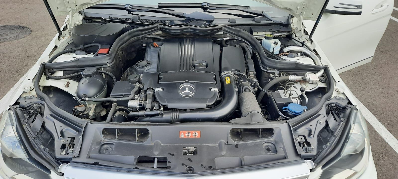 Mercedes-Benz C 180 BlueEFFICIENCY Avantgarde