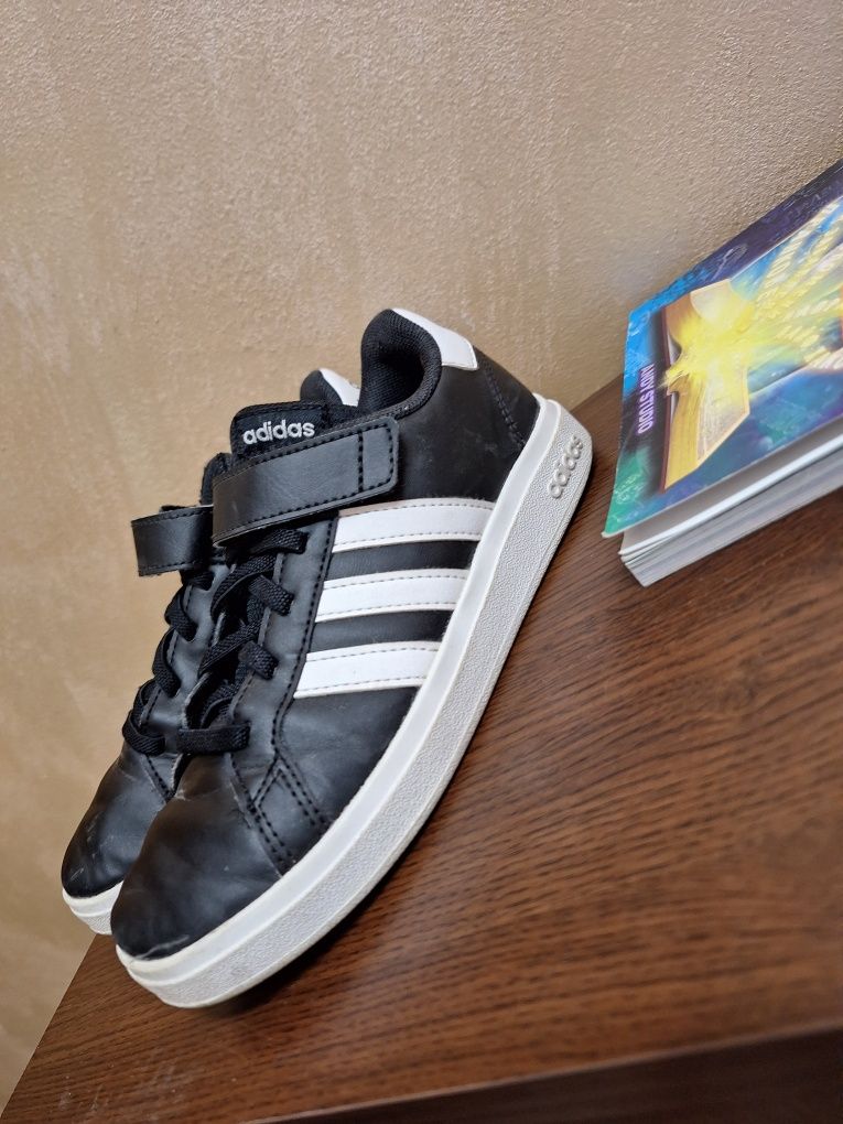 Adidas кожени маратонки 31,5