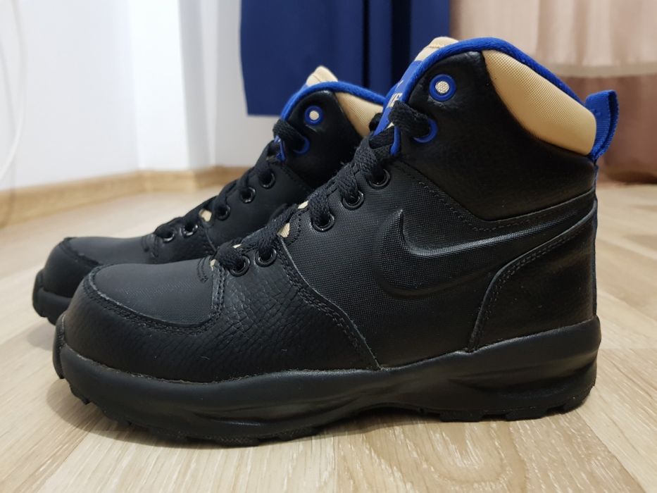 Adidasi Ghete Nike mărimea 35,5 jordan salomon