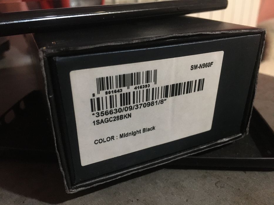 Samsung note 9-cutie originala+17huse incluse