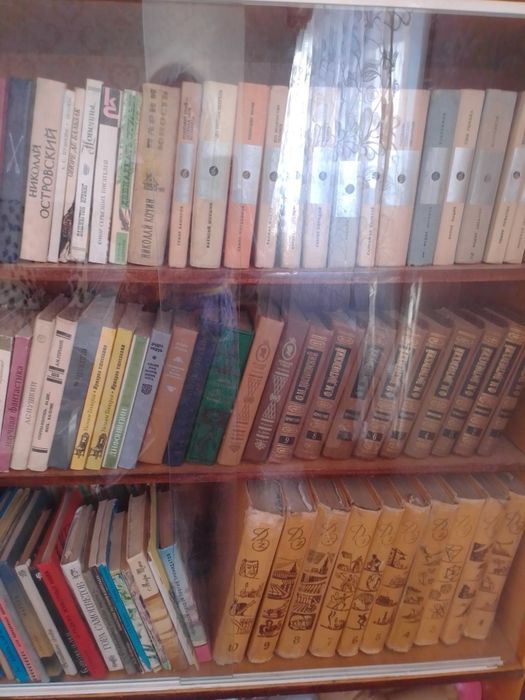 Продам       книги