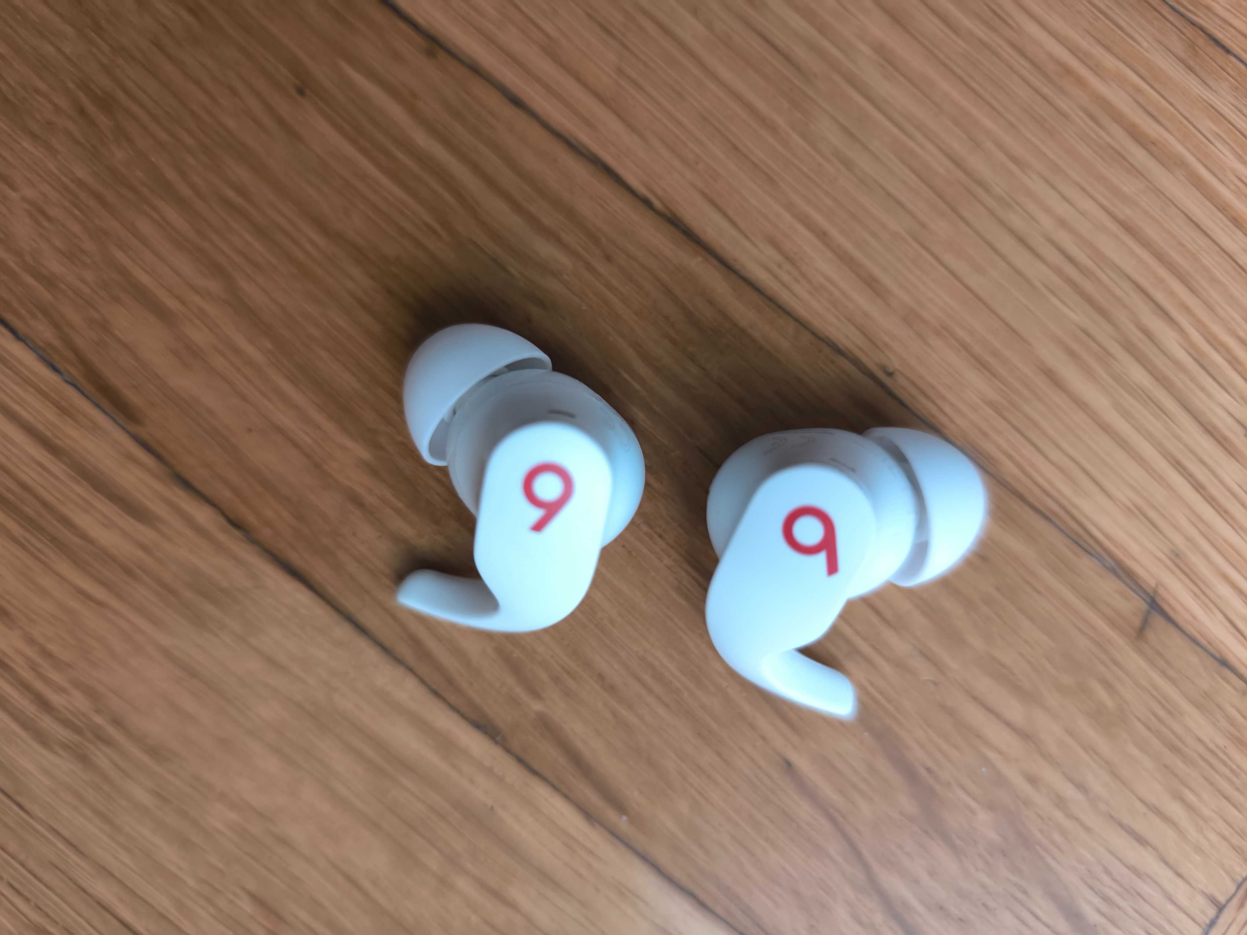 Слушалки Beats FIT PRO
