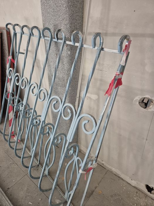 Продам решетку на окно