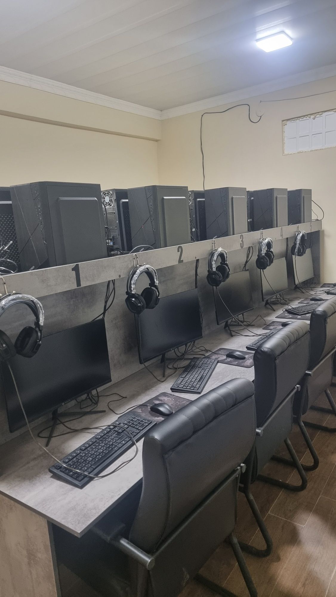 Game Club sotiladi Kompyuter xona sotiladi