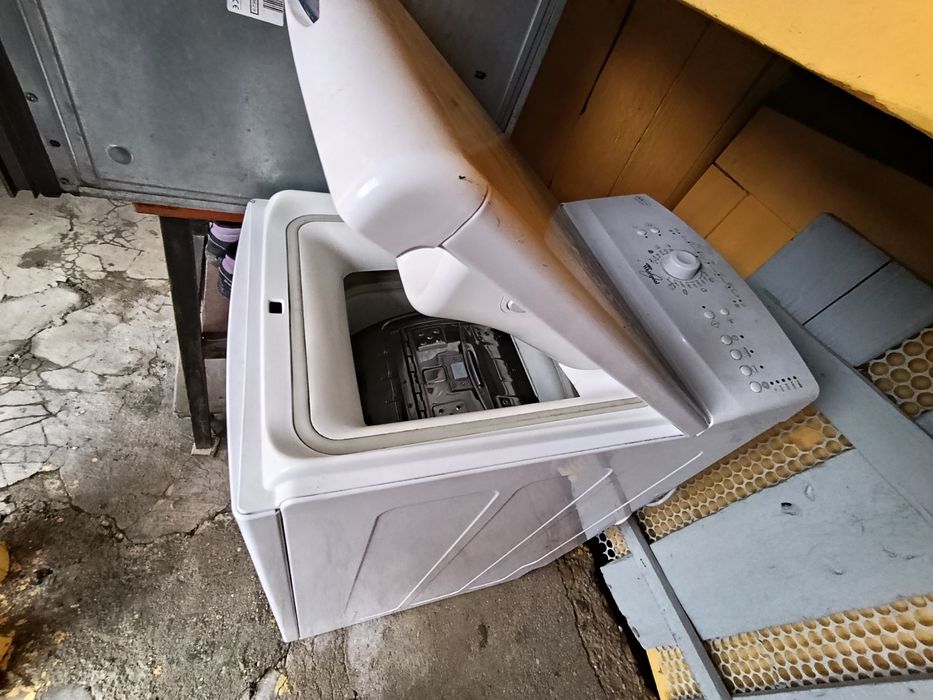 Vând mașină de spălat verticală