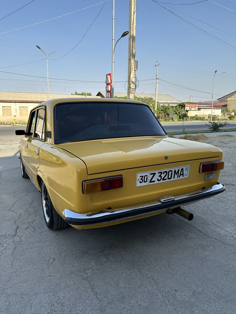 Jiguli 21011 sotiladi