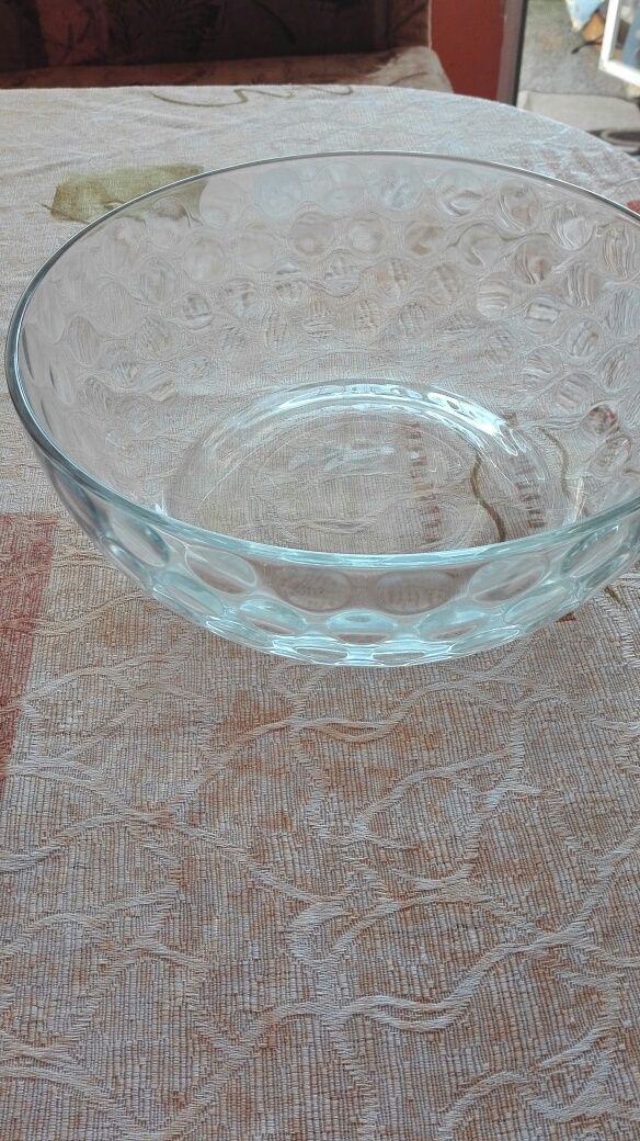 Голяма стъклена купа
