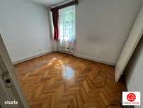 De vanzare apartament 3 camere in Tudor