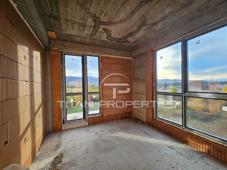 Тристаен апартамент в Беломорски