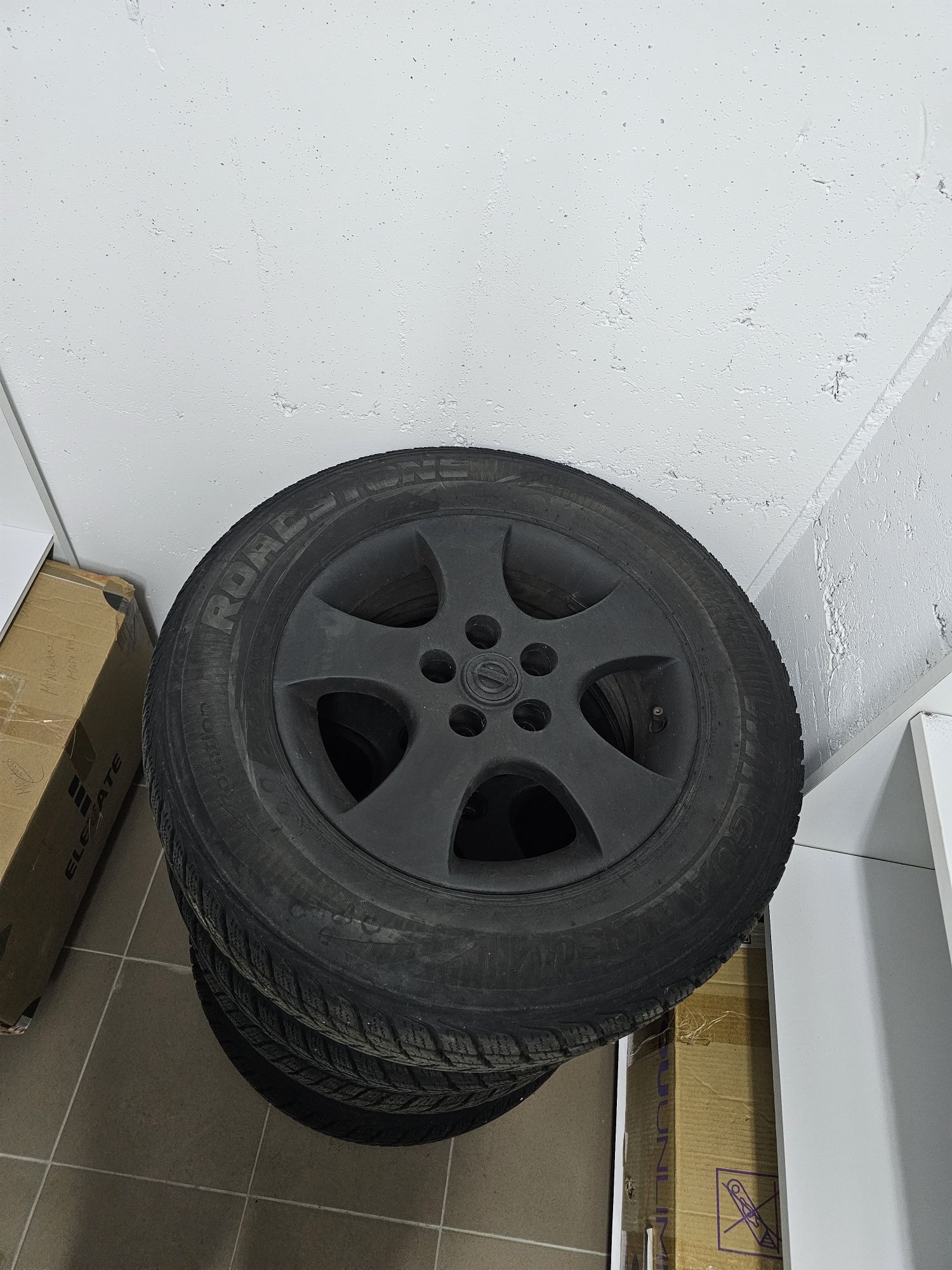 Roti iarna complete  jante si anvelope Nissan/Hyundai/Kia etc  215 70