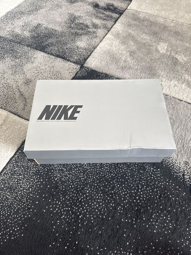 Nike elite.