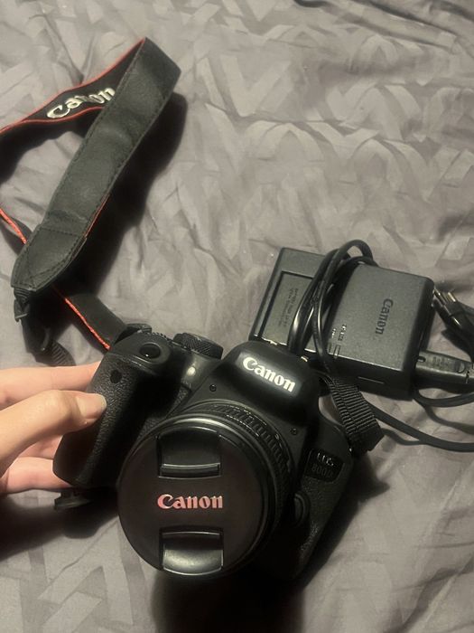 Canon 800D Фотоапарат