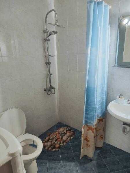 Дава се под наем Двустаен апартамент в Бургас, Славейков - 88 кв.м за 408 € - Снимка #9