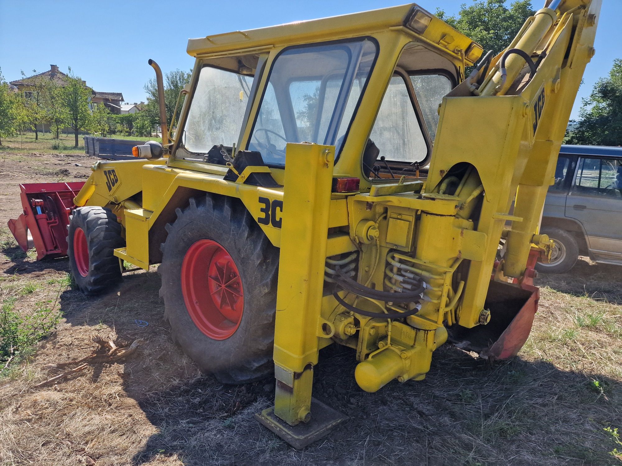 Jcb комбиниран Багер