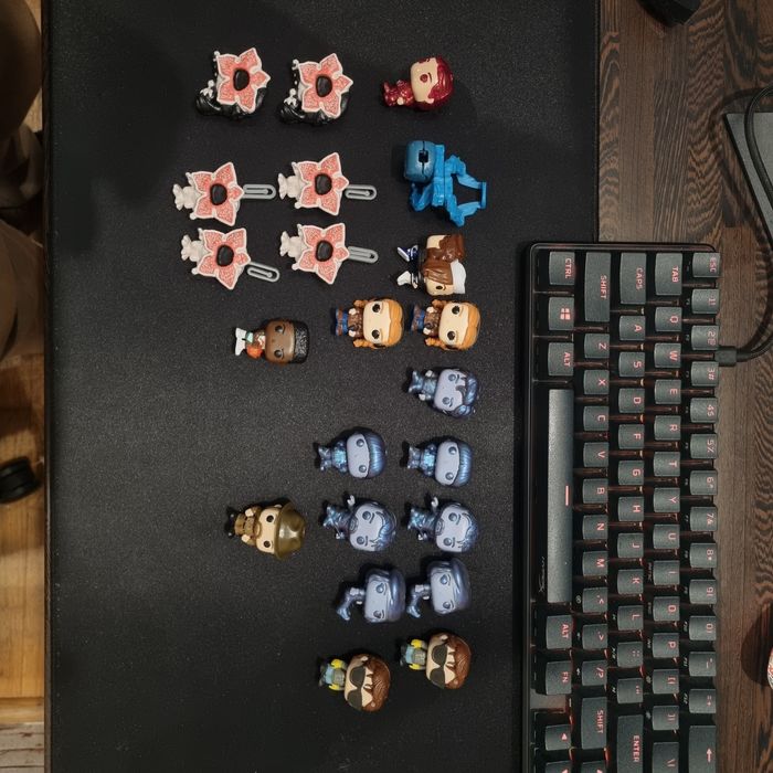 Ofer gratuit Figurine Kinder Stranger Things