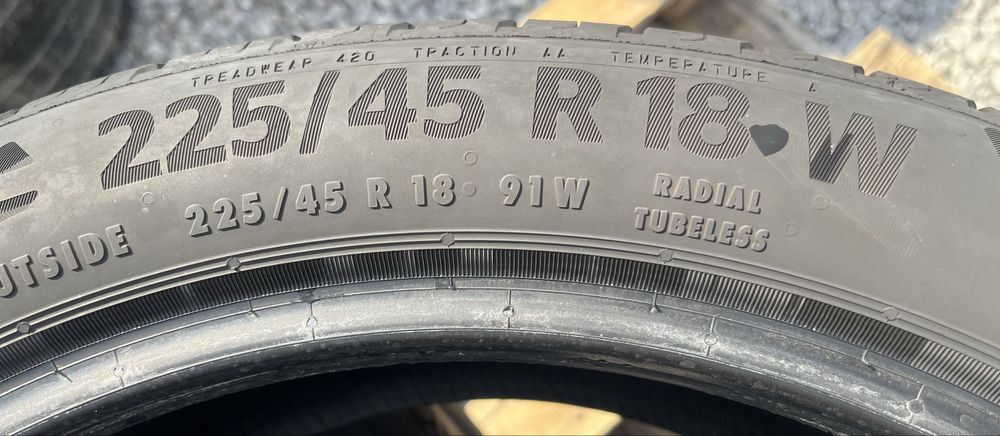 2бр 225/45/18 на 6мм с 21дот