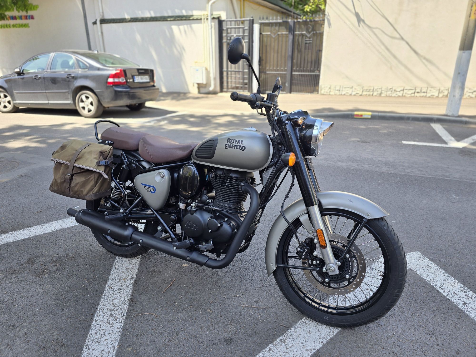 Royal Enfield Classic 350 2023 A2