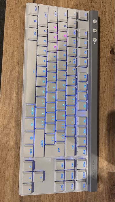 Logitech G515 Lightspeed TKL – безжична механична клавиатура